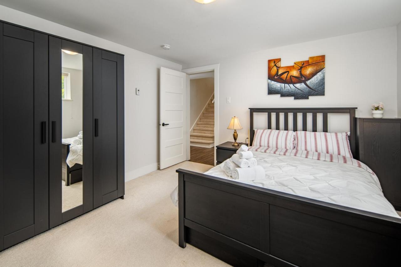 Gorgeous 4 Bedroom Garden Level Suite At Vancouver West & Ubc ภายนอก รูปภาพ