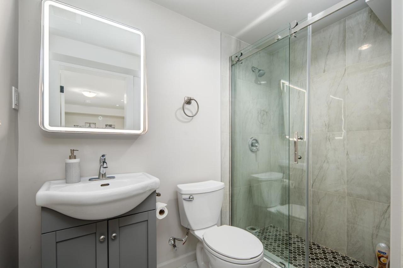 Gorgeous 4 Bedroom Garden Level Suite At Vancouver West & Ubc ภายนอก รูปภาพ