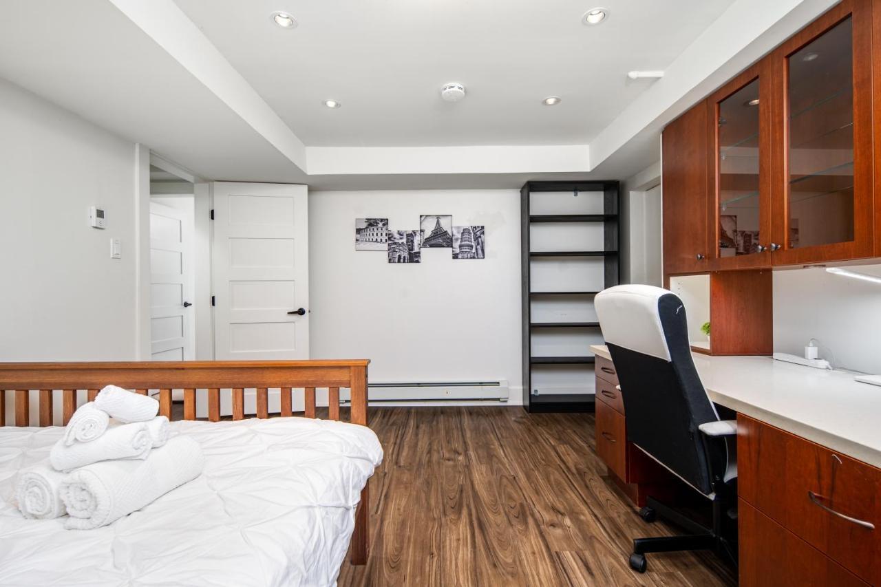 Gorgeous 4 Bedroom Garden Level Suite At Vancouver West & Ubc ภายนอก รูปภาพ